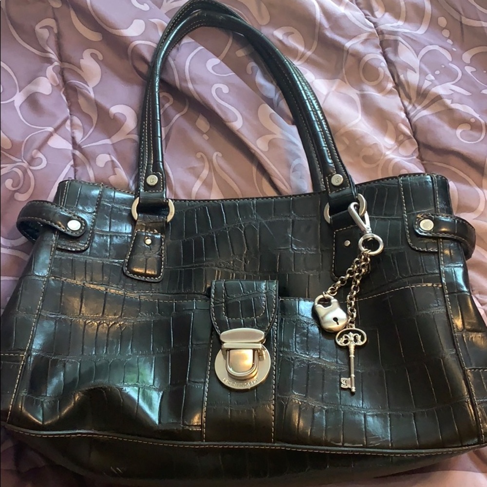 Black purse
